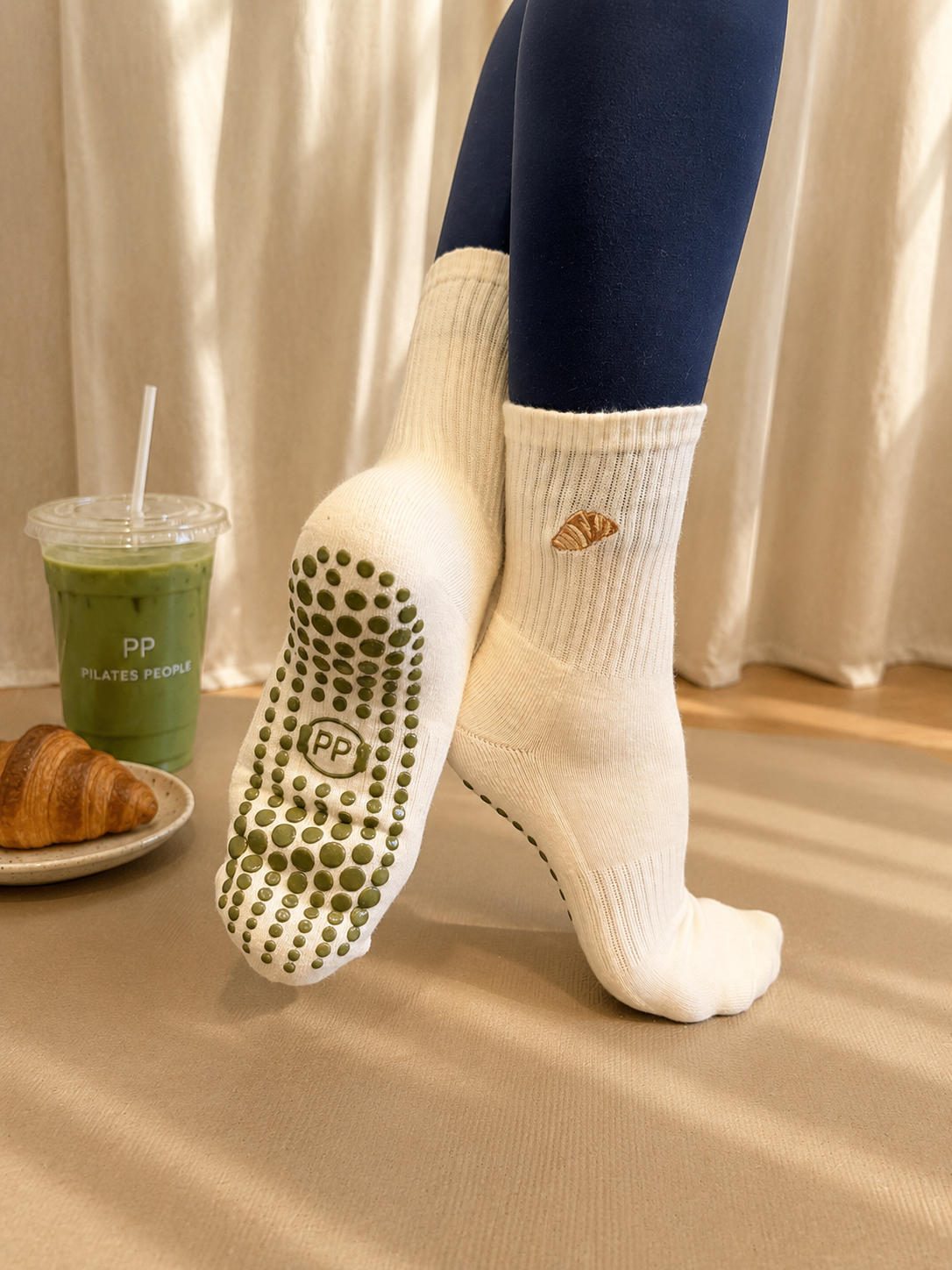 Iced Matcha & Croissant