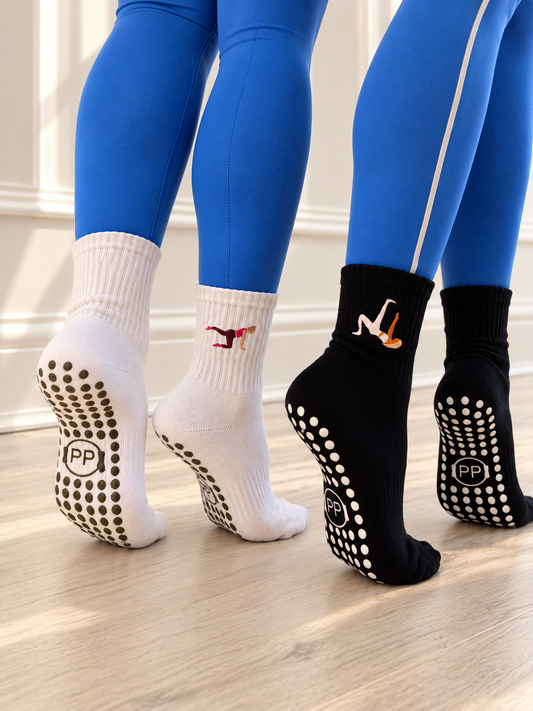 Blonde Grip Sock Duo – Black & White