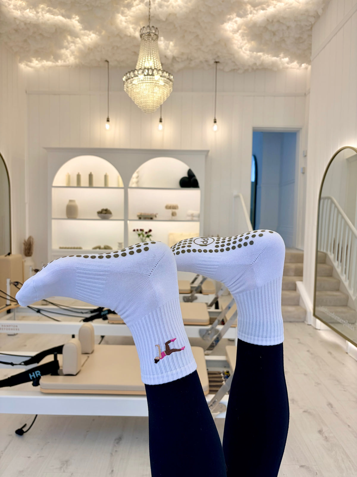 Brunette Grip Sock Duo – Black & White